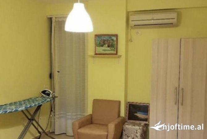Shtepi me qera Apartament ne Tirane, 2+1, Mobilimi E mobiluar, Pagesa 670  Euro.