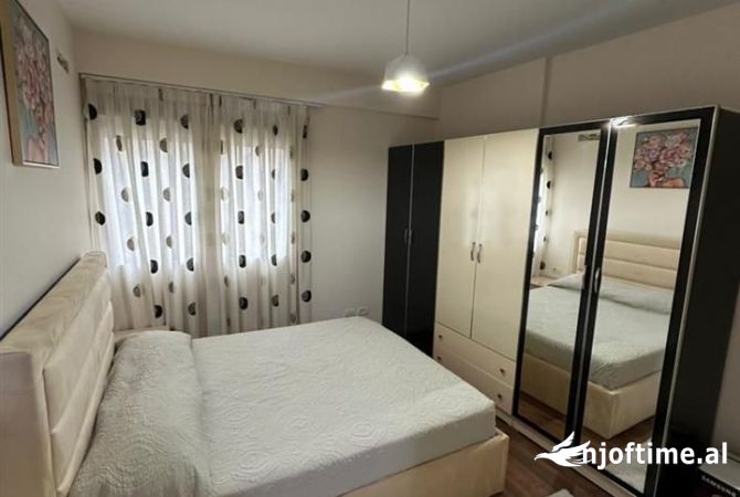 Shtepi me qera 1+1 ne Tirane - 750 Euro