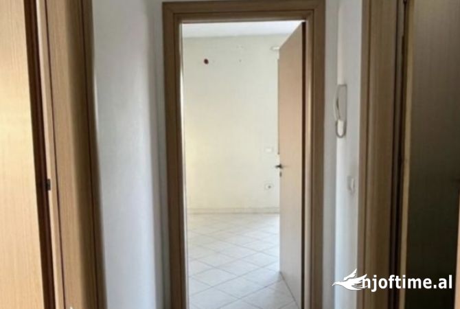 Shtepi ne shitje 1+1 ne Tirane - 119,000 Euro