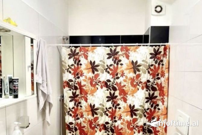 Shtepi me qera Apartament ne Tirane, 1+1, Mobilimi E mobiluar, Pagesa 60,000  Leke.