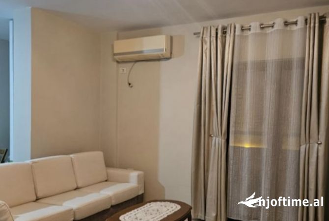 Shtepi me qera Apartament ne Tirane, 1+1, Mobilimi E mobiluar, Pagesa 50,000  Leke.