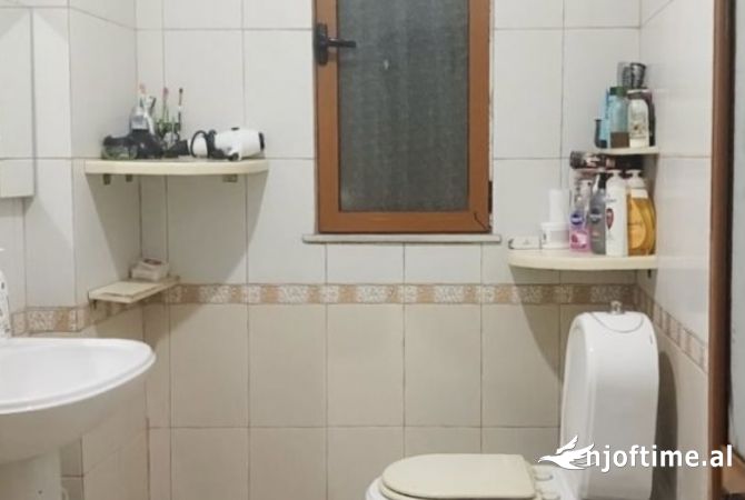Shtepi ne shitje 1+1 ne Tirane - 10,800,000 Leke