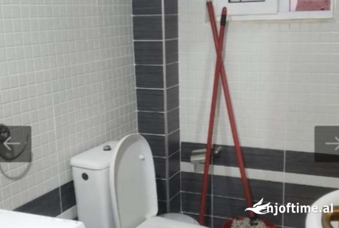 Shtepi ne shitje Apartament ne Tirane, 2+1, Mobilimi E mobiluar, Pagesa 88,000  Euro.