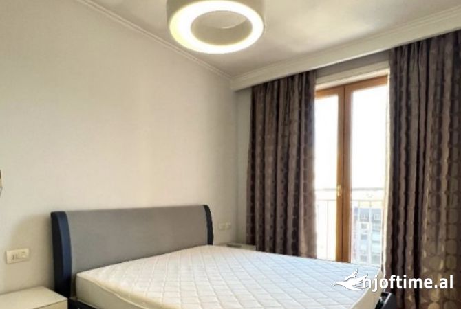 Shtepi me qera Apartament ne Tirane, 2+1, Mobilimi E mobiluar, Pagesa 1,800  Euro.