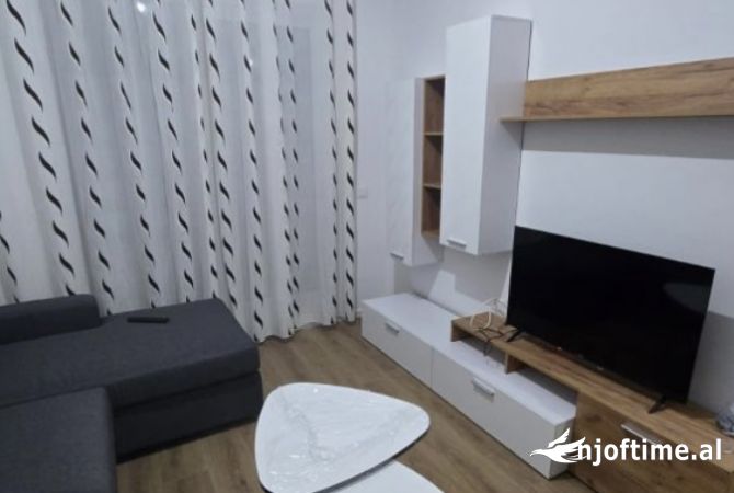 Shtepi me qera 1+1 ne Tirane - 40,000 Leke