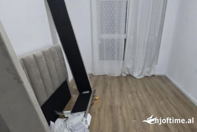 Shtepi me qera Apartament ne Tirane, 1+1, Mobilimi E mobiluar, Pagesa 40,000  Leke.