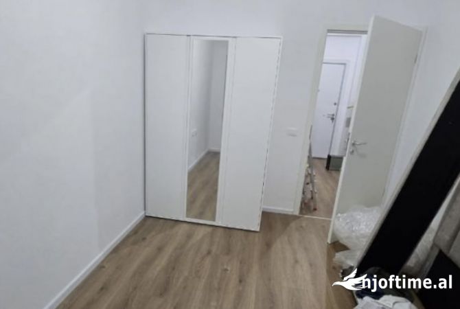 Shtepi me qera Apartament ne Tirane, 1+1, Mobilimi E mobiluar, Pagesa 40,000  Leke.
