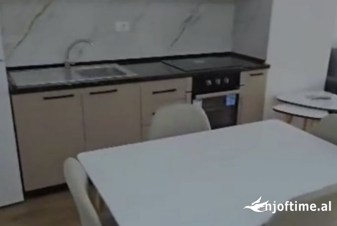 Shtepi me qera Apartament ne Tirane, 1+1, Mobilimi E mobiluar, Pagesa 40,000  Leke.