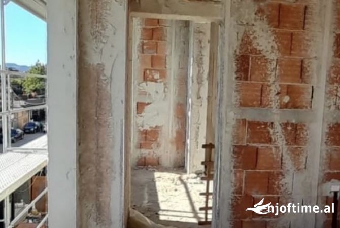 Shtepi ne shitje 2+1 ne Tirane - 165,000 Euro