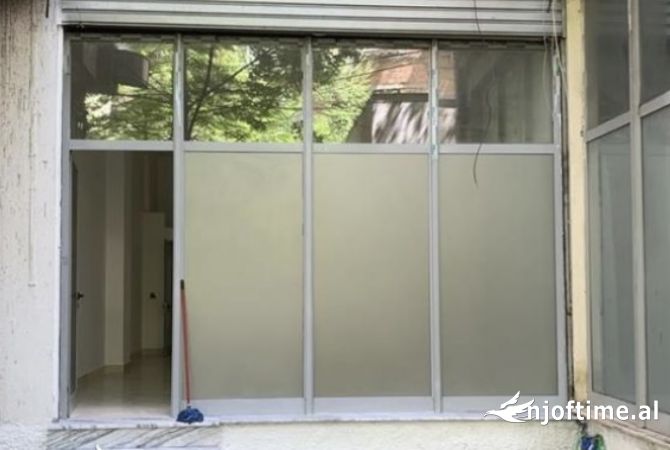 Ambient biznesi ne shitje 1+1 ne Tirane - 185,000 Euro