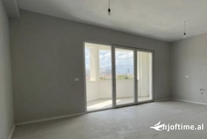 Shtepi me qera 2+1 ne Tirane - 49,000 Leke