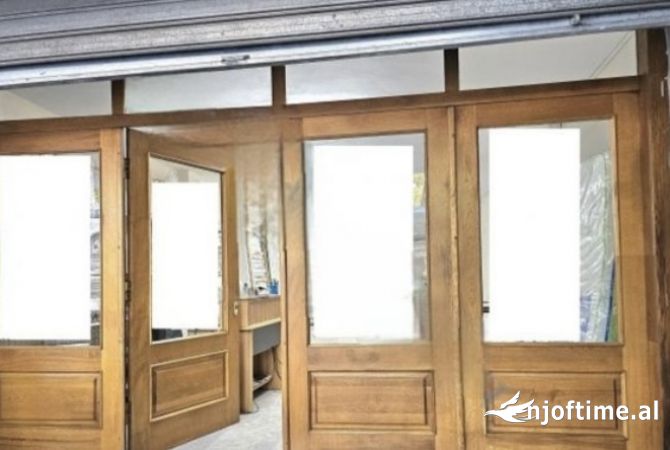 Shitet ambjent 98 m2 ne rr Dritan Hoxha, Laprake Tirane