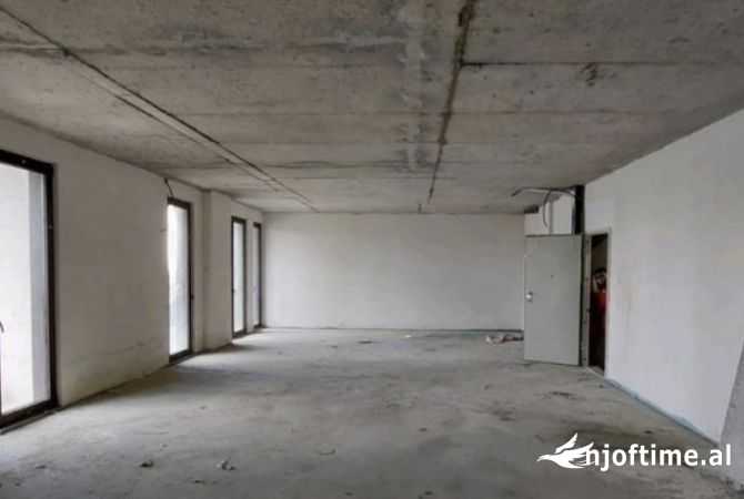 Ambient biznesi me qera 1+1 ne Tirane - 2,000 Euro
