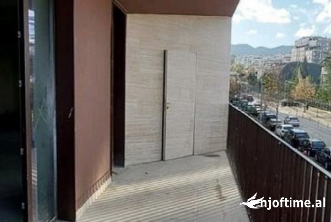 Jepet ambjent biznesi tek Rezidenca ALTANA, kompleksi Dinamo Tirane