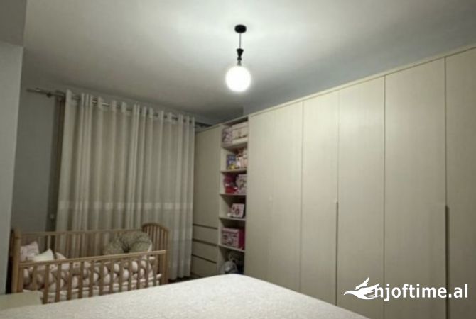 Shtepi me qera 1+1 ne Tirane - 450 Euro