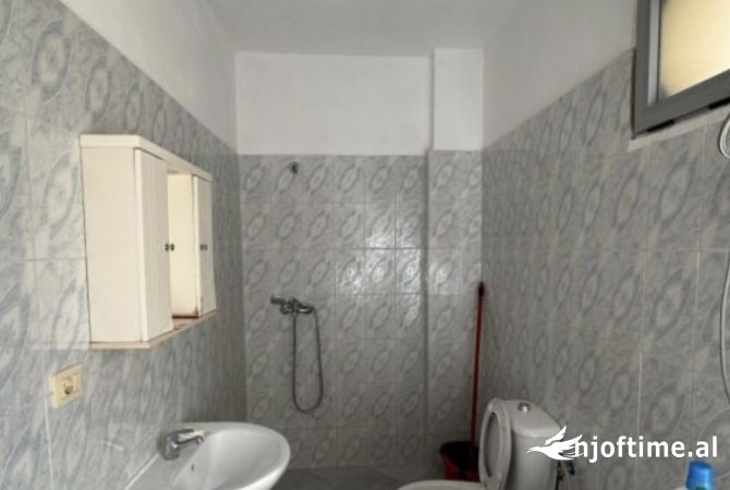 Shtepi ne shitje 1+1 ne Tirane - 87,000 Euro