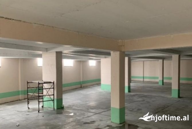 Ambient biznesi me qera 4+1 ne Tirane - 4,500 Euro