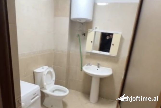 Shtepi me qera 2+1 ne Tirane - 40,000 Leke