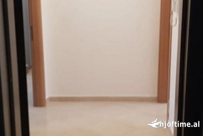 Shtepi ne shitje 1+1 ne Tirane - 82,500 Euro