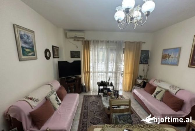 Shtepi ne shitje 2+1 ne Tirane - 260,000 Euro