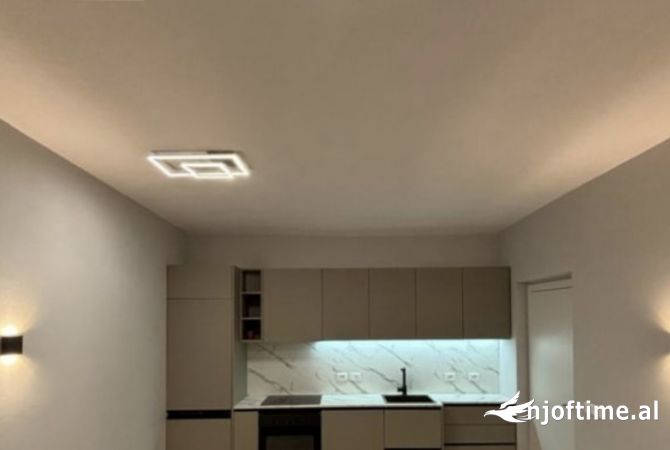 Shtepi me qera 2+1 ne Tirane - 65,000 Leke