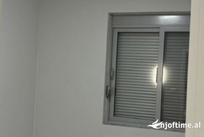 Shtepi me qera 2+1 ne Tirane - 65,000 Leke