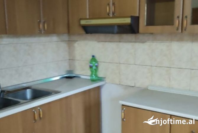 Shtepi me qera 2+1 ne Tirane - 38,000 Leke