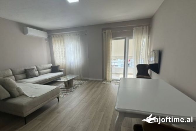 Shtepi me qera 2+1 ne Tirane - 500 Euro
