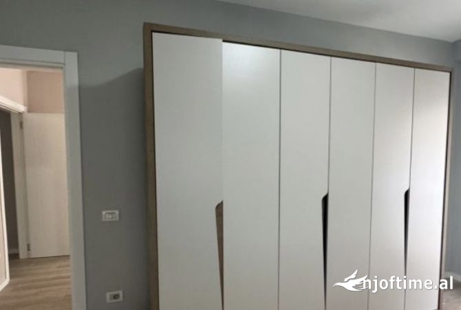 Shtepi me qera Apartament ne Tirane, 2+1, Mobilimi E mobiluar, Pagesa 500  Euro.