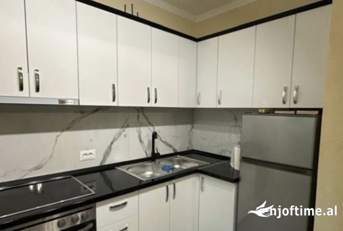 Shtepi me qera 1+1 ne Tirane - 45,000 Leke