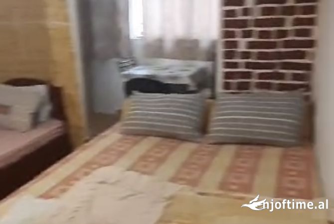 Shtepi me qera 1+1 ne Tirane - 40,000 Leke