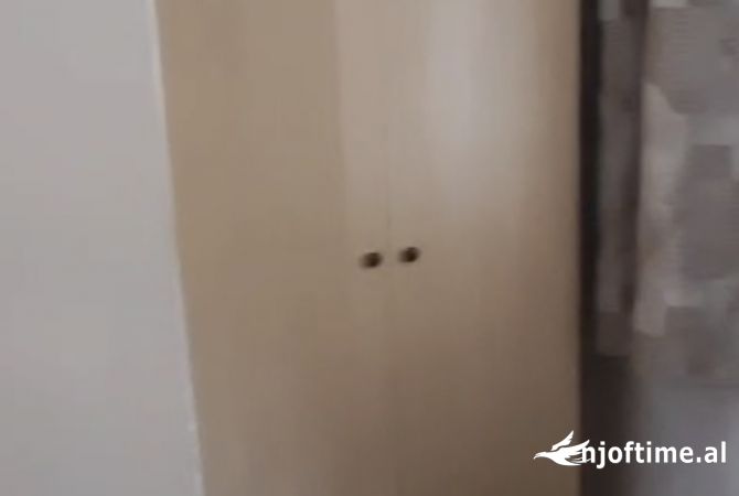 Shtepi me qera Apartament ne Tirane, 1+1, Mobilimi E mobiluar, Pagesa 40,000  Leke.