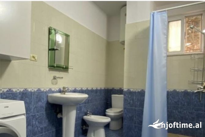 Shtepi me qera 4+1 ne Tirane - 500 Euro