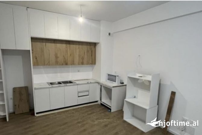 Shtepi me qera 2+1 ne Tirane - 38,000 Leke