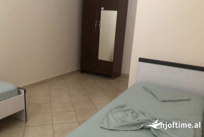 Shtepi me qera Apartament ne Tirane, 2+1, Mobilimi E mobiluar, Pagesa 600  Euro.
