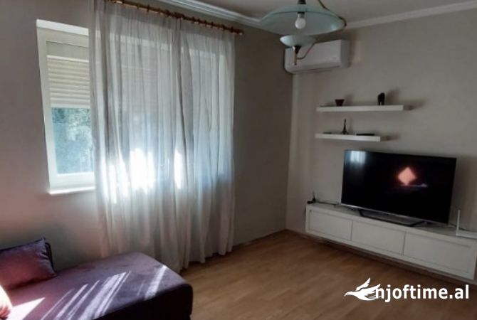 Shtepi me qera 2+1 ne Tirane - 55,000 Leke