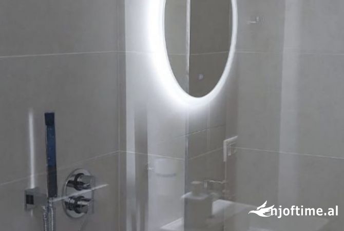 Shtepi me qera Apartament ne Tirane, 2+1, Mobilimi E mobiluar, Pagesa 55,000  Leke.