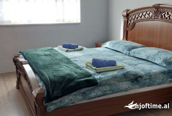 Shtepi me qera Apartament ne Tirane, 2+1, Mobilimi E mobiluar, Pagesa 55,000  Leke.