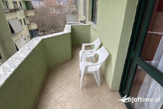 Shtepi me qera Apartament ne Tirane, 4+1, Mobilimi E mobiluar, Pagesa 1,500  Euro.