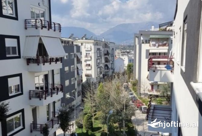 Shtepi me qera Apartament ne Tirane, 2+1, Mobilimi E mobiluar, Pagesa 600  Euro.