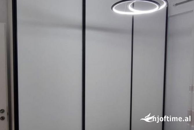 Shtepi me qera Apartament ne Tirane, 2+1, Mobilimi E mobiluar, Pagesa 600  Euro.