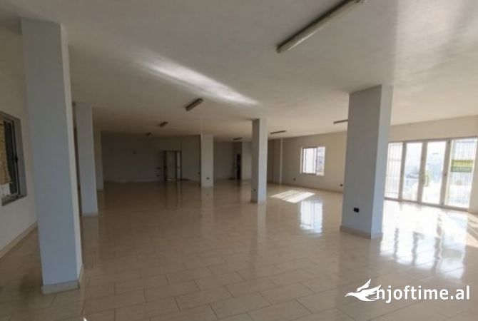 Ambient biznesi me qera 1+1 ne Tirane - 500 Euro