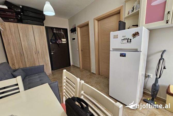 Shtepi me qera Apartament ne Tirane, 1+1, Mobilimi E mobiluar, Pagesa 380  Euro.