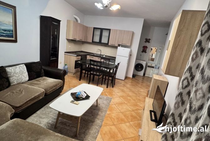Shtepi me qera 1+1 ne Tirane - 400 Euro