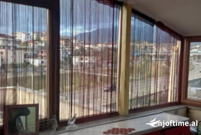 Shtepi me qera Apartament ne Tirane, 4+1, Mobilimi E mobiluar, Pagesa 38,000  Leke.