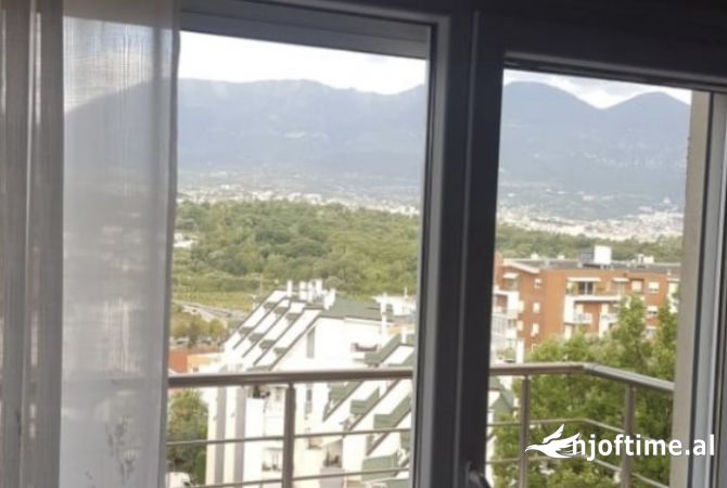Shtepi me qera Apartament ne Tirane, 2+1, Mobilimi E mobiluar, Pagesa 680  Euro.