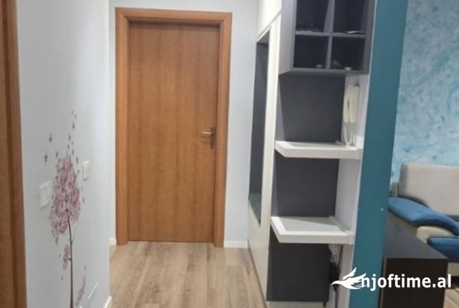 Shtepi me qera 2+1 ne Tirane - 740 Euro