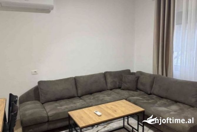 Shtepi me qera 1+1 ne Tirane - 400 Euro
