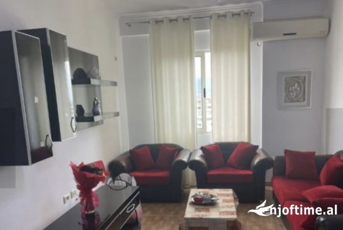 Shtepi me qera 1+1 ne Tirane - 400 Euro