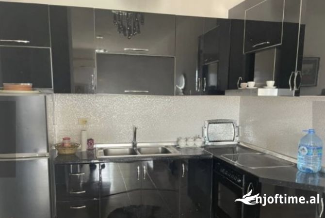 Shtepi me qera 1+1 ne Tirane - 400 Euro